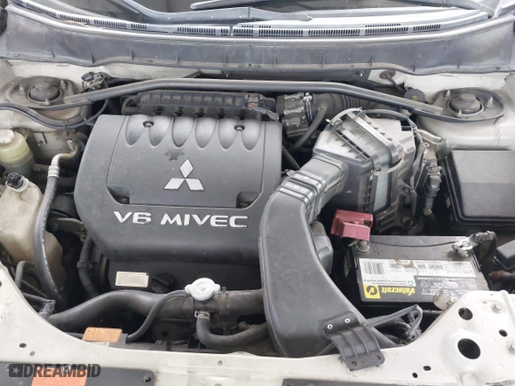 2008 Mitsubishi Outlander XLS with VIN JA4MS41X08Z011693, listed as a IAAI auction lot 42072843 with 288,760 mi miles. Bid and sale history available at carsss.com. Image 10.