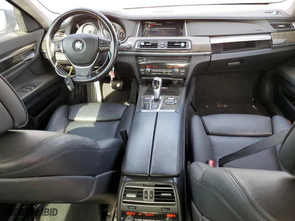 2013 BMW 7 Series 740Li with VIN WBAYE4C59DD137050, listed as a Copart auction lot 71686644 with 140,685 mi miles and Clean Title. Bid and sale history available at carsss.com. Image 8.