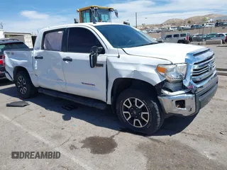 2017 Toyota Tundra SR5 z VIN 5TFDW5F17HX603298, wystawiony jako IAAI lot #41901271 z przebiegiem 80 232 mil mil oraz . Historia ofert i sprzedaży dostępna na DreamBid. Obrazek 1.