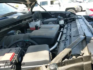 2024 Chevrolet Silverado 1500 Custom Trail Boss с VIN 3GCUDCED9RG366664, выставлен на аукционе IAAI как лот 42461763 с пробегом 1 538 миль миль и . История ставок и продаж доступна на DreamBid. Изображение 19.