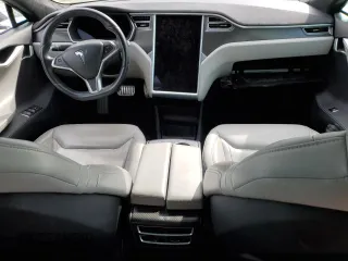 2015 Tesla Model S 85D with VIN 5YJSA1H4XFF096717, listed as a Copart auction lot 84732464 with Not Provided miles and Salvage Title. Bid and sale history available at carsss.com. Image 8.