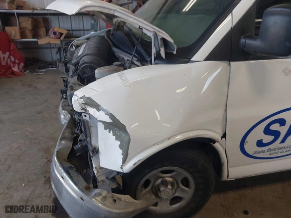 2007 Chevrolet Express Cargo Van with VIN 1GCFG15X571105039, listed as a IAAI auction lot 41763534 with 134,696 mi miles. Bid and sale history available at carsss.com. Image 18.