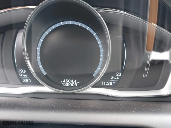2016 Volvo XC60 T5 Platinum with VIN YV4612RM7G2807796, listed as a IAAI auction lot 41920432 with 139,003 mi miles. Bid and sale history available at carsss.com. Image 14.