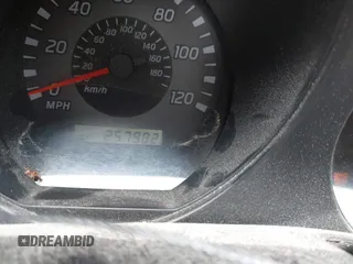 2003 Nissan Frontier XE z VIN 1N6DD26T63C440050, wystawiony jako IAAI lot #42360580 z przebiegiem 257 982 mil mil oraz . Historia ofert i sprzedaży dostępna na DreamBid. Obrazek 7.