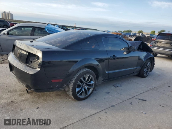 2008 Ford Mustang GT Deluxe with VIN 1ZVHT82H385152393, listed as a Copart auction lot 58991235 with 134,298 mi miles and Salvage title. Bid and sale history available at DreamBid. Image 3.