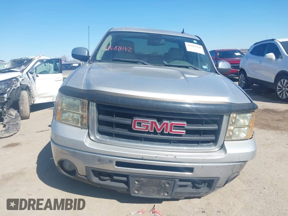 2010 GMC Sierra 1500 SLT z VIN 3GTRKWE30AG232120, wystawiony jako IAAI lot #41681642 z przebiegiem 156 058 mil mil oraz . Historia ofert i sprzedaży dostępna na DreamBid. Obrazek 13.