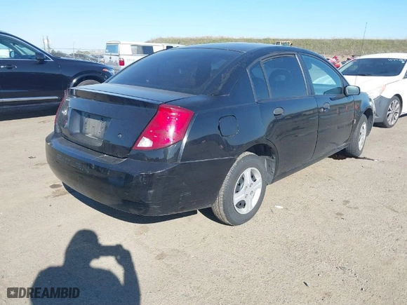 2005 Saturn ION with VIN 1G8AG52F75Z127887, listed as a IAAI auction lot 41421031 with 119,018 mi miles. Bid and sale history available at carsss.com. Image 4.
