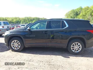 2018 Chevrolet Traverse LT Cloth z VIN 1GNEVGKW1JJ189116, wystawiony jako IAAI lot #42272309 z przebiegiem 111 408 mil mil oraz . Historia ofert i sprzedaży dostępna na DreamBid. Obrazek 14.