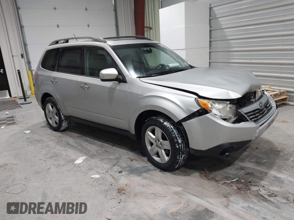 2010 Subaru Forester 2.5X Premium with VIN JF2SH6CC0AG901423, listed as a IAAI auction lot 41341467 with 119,109 mi miles. Bid and sale history available at carsss.com. Image 1.