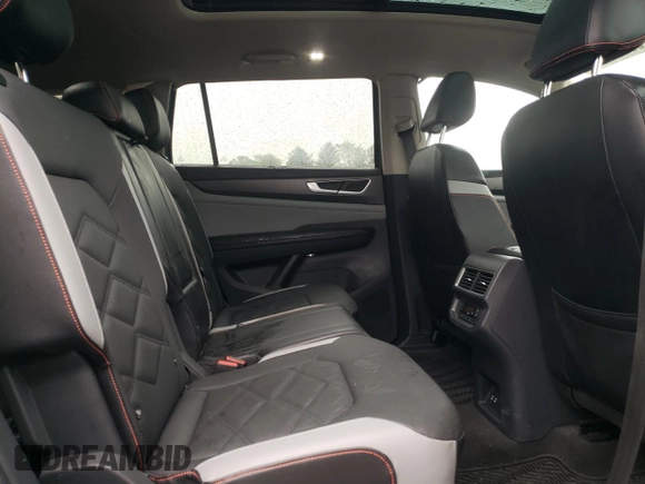 2024 Volkswagen Atlas Peak Edition SEL with VIN 1V2GR2CA8RC544325, listed as a Copart auction lot 56823975 with 16,469 mi miles and Salvage title. Bid and sale history available at DreamBid. Image 11.