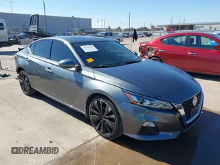 2020 Nissan Altima Platinum with VIN 1N4BL4FV6LN309754, listed as a IAAI auction lot 41356830 with 84,168 mi miles and . Bid and sale history available at carsss.com. Image 1.