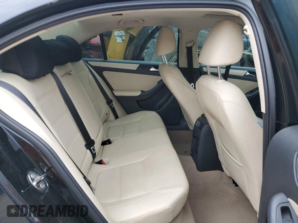 2012 Volkswagen Jetta SE с VIN 3VWDP7AJ5CM416203, выставлен на аукционе Copart как лот 58256665 с пробегом 124 320 миль миль и Списание • Salvage title. История ставок и продаж доступна на DreamBid. Изображение 10.