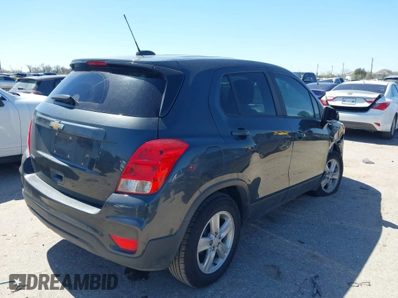 2020 Chevrolet Trax LS with VIN 3GNCJKSB1LL215499, listed as a IAAI auction lot 41744528 with 83,826 mi miles. Bid and sale history available at carsss.com. Image 4.