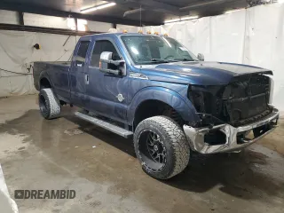2014 Ford F-250 XLT with VIN 1FT7X2BT4EEA30982, listed as a Copart auction lot 77972454 with 261,755 mi miles and Salvage title. Bid and sale history available at DreamBid. Image 4.