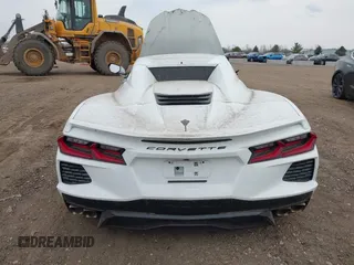 2023 Chevrolet Corvette 1LT z VIN 1G1YA3D48P5111528, wystawiony jako IAAI lot #41932326 z przebiegiem Nie podano mil oraz . Historia ofert i sprzedaży dostępna na DreamBid. Obrazek 15.