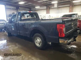 2020 Ford F-250 XL z VIN 1FTBF2A67LED87322, wystawiony jako Copart lot #46299845 z przebiegiem Nie podano mil oraz Szkoda całkowita • Salvage title. Historia ofert i sprzedaży dostępna na DreamBid. Obrazek 2.