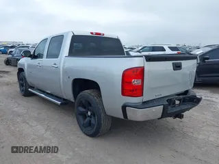 2011 Chevrolet Silverado 1500 LT with VIN 3GCPCSE06BG266809, listed as a IAAI auction lot 41840007 with 179,189 mi miles and . Bid and sale history available at DreamBid. Image 3.