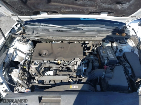 2018 Toyota Camry LE with VIN 4T1B11HKXJU140631, listed as a IAAI auction lot 41761493 with 68,298 mi miles. Bid and sale history available at carsss.com. Image 10.
