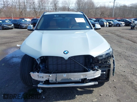 2025 BMW X5 xDrive40i with VIN 5UX23EU05S9W51046, listed as a IAAI auction lot 41732241 with 2,900 mi miles. Bid and sale history available at carsss.com. Image 12.