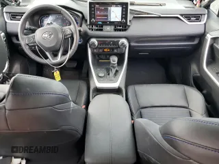 2021 Toyota RAV4 Hybrid XSE z VIN 2T3E6RFV8MW018615, wystawiony jako Copart lot #64646535 z przebiegiem 42 789 mil mil oraz Szkoda całkowita • Salvage title. Historia ofert i sprzedaży dostępna na DreamBid. Obrazek 8.