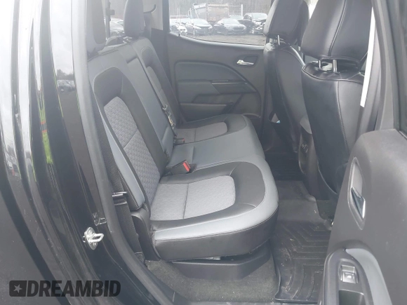 2016 Chevrolet Colorado 4WD Z71 with VIN 1GCGTDE32G1251669, listed as a IAAI auction lot 41913703 with 117,522 mi miles. Bid and sale history available at carsss.com. Image 8.