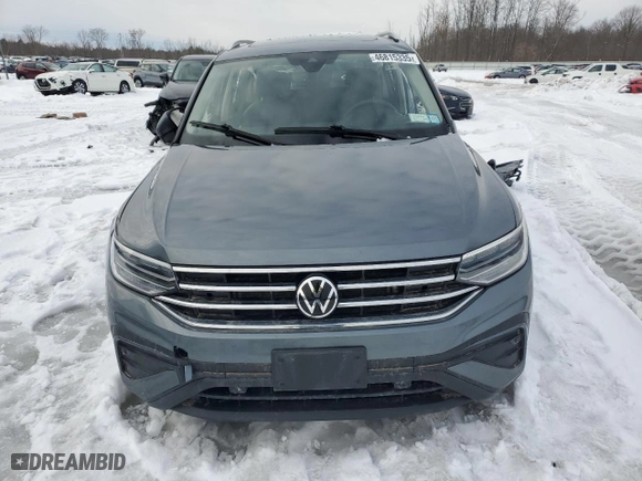 2022 Volkswagen Tiguan SE with VIN 3VV2B7AX5NM152997, listed as a Copart auction lot 46815335 with 24,666 mi miles and Salvage Title. Bid and sale history available at carsss.com. Image 5.