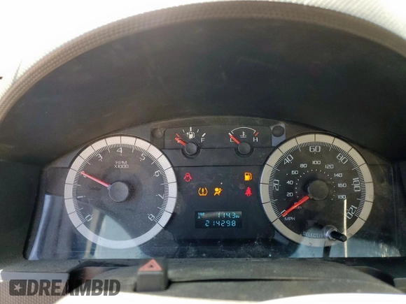 2008 Ford Escape XLT with VIN 1FMCU03198KD65116, listed as a Copart auction lot 52130965 with 214,295 mi miles and Salvage title. Bid and sale history available at DreamBid. Image 9.