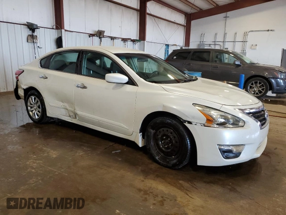 2015 Nissan Altima S with VIN 1N4AL3AP3FC572864, listed as a Copart auction lot 55135845 with 97,201 mi miles and Salvage Title. Bid and sale history available at carsss.com. Image 4.