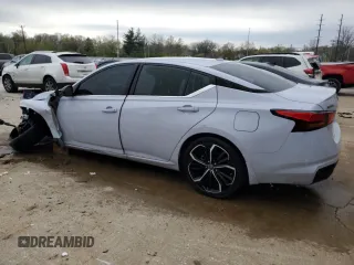 2024 Nissan Altima SR z VIN 1N4BL4CV8RN433893, wystawiony jako Copart lot #52449445 z przebiegiem 15 642 mil mil oraz Nie do naprawy • Non repairable. Historia ofert i sprzedaży dostępna na DreamBid. Obrazek 2.