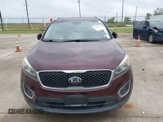2017 Kia Sorento LX with VIN 5XYPG4A31HG259077, listed as a IAAI auction lot 42199198 with Not Provided miles. Bid and sale history available at carsss.com. Image 11.