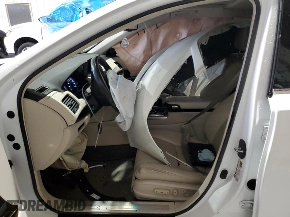 2015 Acura RLX Tech Pkg with VIN JH4KC1F5XFC001090, listed as a Copart auction lot 88261555 with 0 mi miles and Salvage Title. Bid and sale history available at carsss.com. Image 7.