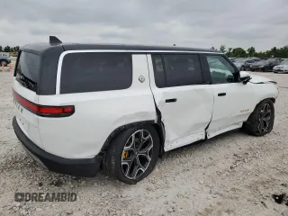 2024 Rivian R1S Adventure z VIN 7PDSGABA7RN034025, wystawiony jako Copart lot #55949335 z przebiegiem 14 429 mil mil oraz Szkody całkowita. Historia ofert i sprzedaży dostępna na DreamBid. Obrazek 3.