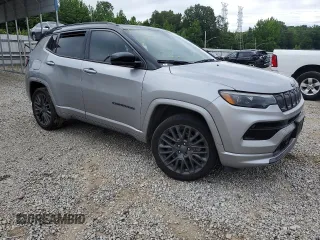 2022 Jeep Compass Limited with VIN 3C4NJDCB3NT143803, listed as a Copart auction lot 56148265 with 67,395 mi miles and Salvage title. Bid and sale history available at DreamBid. Image 4.