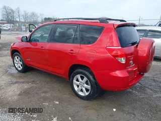 2008 Toyota RAV4 Ltd with VIN JTMBK31VX85059585, listed as a IAAI auction lot 41607526 with 163,540 mi miles. Bid and sale history available at carsss.com. Image 3.