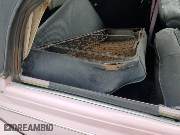 1968 Volkswagen Beetle with VIN 158471748, listed as a Copart auction lot 74748374 with Not Provided miles and Salvage Title. Bid and sale history available at DreamBid. Image 10.