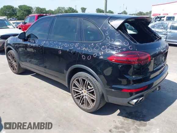 2017 Porsche Cayenne S с VIN WP1AB2A24HLA52279, выставлен на аукционе IAAI как лот 42194273 с пробегом 93 738 миль миль и . История ставок и продаж доступна на DreamBid. Изображение 3.