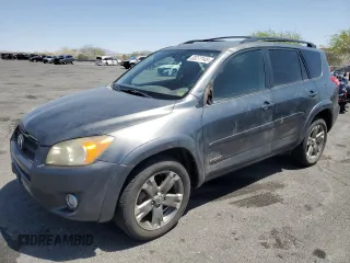 2011 Toyota RAV4 Sport z VIN JTMRK4DV0B5098869, wystawiony jako Copart lot #53277145 z przebiegiem 184 885 mil mil oraz Szkoda całkowita • Salvage title. Historia ofert i sprzedaży dostępna na DreamBid. Obrazek 1.