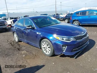 2018 Kia Optima LX with VIN 5XXGT4L34JG186189, listed as a IAAI auction lot 41845909 with 99,382 mi miles and . Bid and sale history available at carsss.com. Image 1.