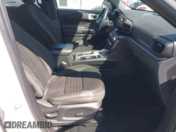2020 Ford Explorer XLT with VIN 1FMSK7DH0LGA56278, listed as a IAAI auction lot 41836333 with 49,498 mi miles and . Bid and sale history available at carsss.com. Image 5.