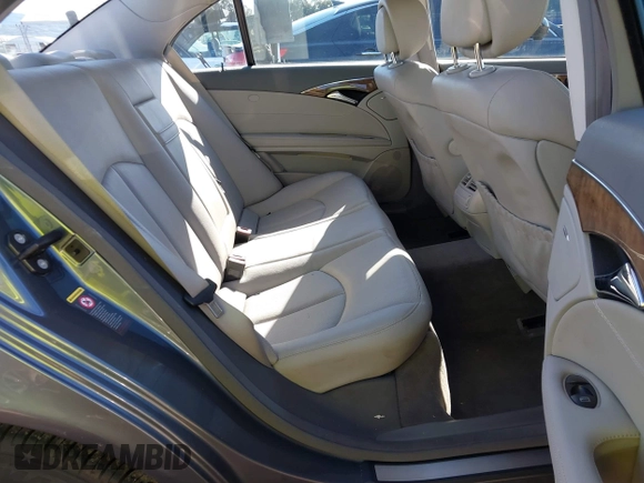 2008 Mercedes-Benz E-Class Luxury 3.5L with VIN WDBUF56X48B332250, listed as a IAAI auction lot 41824221 with 108,956 mi miles. Bid and sale history available at carsss.com. Image 8.
