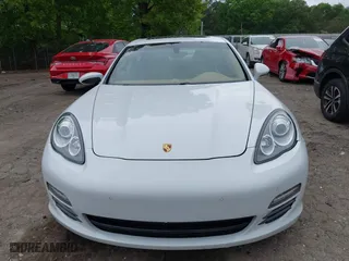 2013 Porsche Panamera with VIN WP0AA2A72DL014124, listed as a IAAI auction lot 42115410 with 184,206 mi miles. Bid and sale history available at carsss.com. Image 12.
