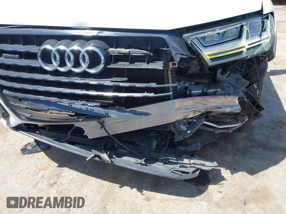 2018 Audi Q7 Prestige with VIN WA1VAAF74JD036128, listed as a IAAI auction lot 42038586 with 96,167 mi miles and . Bid and sale history available at DreamBid. Image 6.