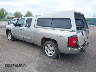 2008 Chevrolet Silverado 1500 1LT with VIN 2GCEK19J281269604, listed as a IAAI auction lot 42188009 with 208,156 mi miles and . Bid and sale history available at DreamBid. Image 3.