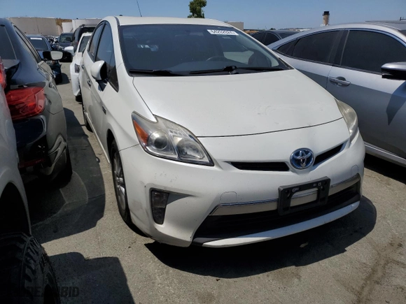 2013 Toyota Prius Plug-In with VIN JTDKN3DP0D3041381, listed as a Copart auction lot 64202024 with 210,854 mi miles and Salvage Title. Bid and sale history available at carsss.com. Image 4.