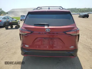 2022 Toyota Sienna XSE with VIN 5TDXRKEC2NS080621, listed as a Copart auction lot 60717445 with 209,119 mi miles and Non repairable. Bid and sale history available at DreamBid. Image 6.