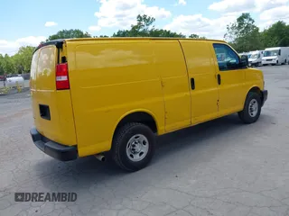 2021 Chevrolet Express Cargo with VIN 1GCWGAFP8M1175144, listed as a IAAI auction lot 42815392 with 57,298 mi miles and . Bid and sale history available at DreamBid. Image 4.