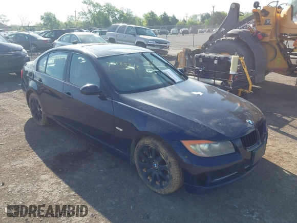 2008 BMW 3 Series 328xi with VIN WBAVC93568KZ73034, listed as a IAAI auction lot 42125812 with 219,019 mi miles and . Bid and sale history available at carsss.com. Image 1.