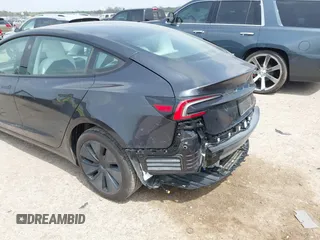 2024 Tesla Model 3 z VIN 5YJ3E1EA5RF870377, wystawiony jako IAAI lot #41933727 z przebiegiem 2 183 mil mil oraz . Historia ofert i sprzedaży dostępna na DreamBid. Obrazek 19.