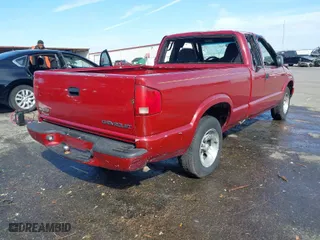 2003 Chevrolet S-10 LS with VIN 1GCCS19X338106736, listed as a IAAI auction lot 41830263 with 128,069 mi miles. Bid and sale history available at carsss.com. Image 4.