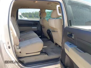 2008 Toyota Tundra z VIN 5TBEV54188S477123, wystawiony jako IAAI lot #42165654 z przebiegiem 208 768 mil mil oraz . Historia ofert i sprzedaży dostępna na DreamBid. Obrazek 8.